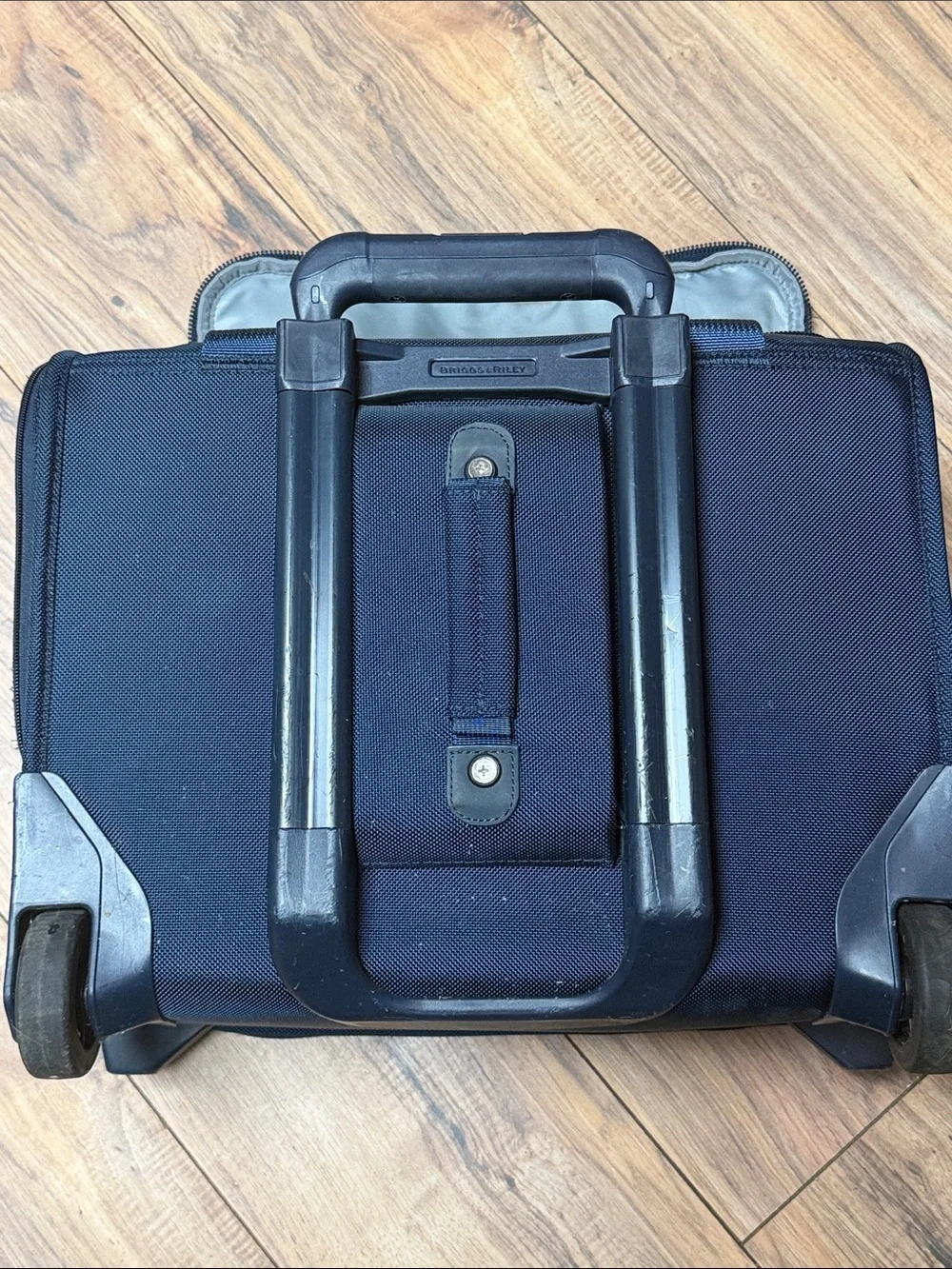 Briggs & Riley compact rolling